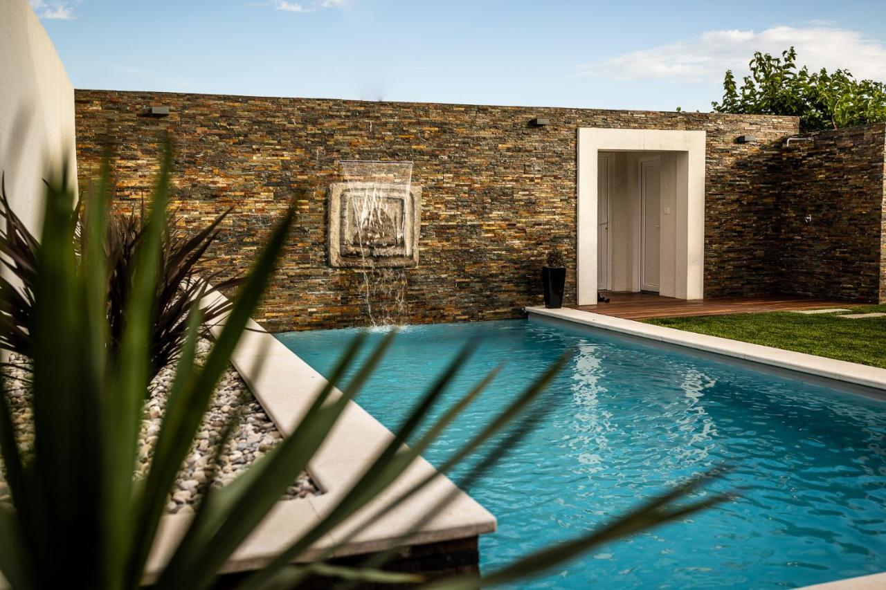 Villa Sunset Pool & Spa Apartments Згорнье-Шкофье Экстерьер фото