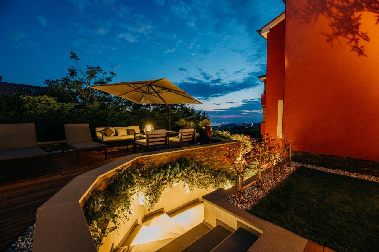 Villa Sunset Pool & Spa Apartments Згорнье-Шкофье Экстерьер фото
