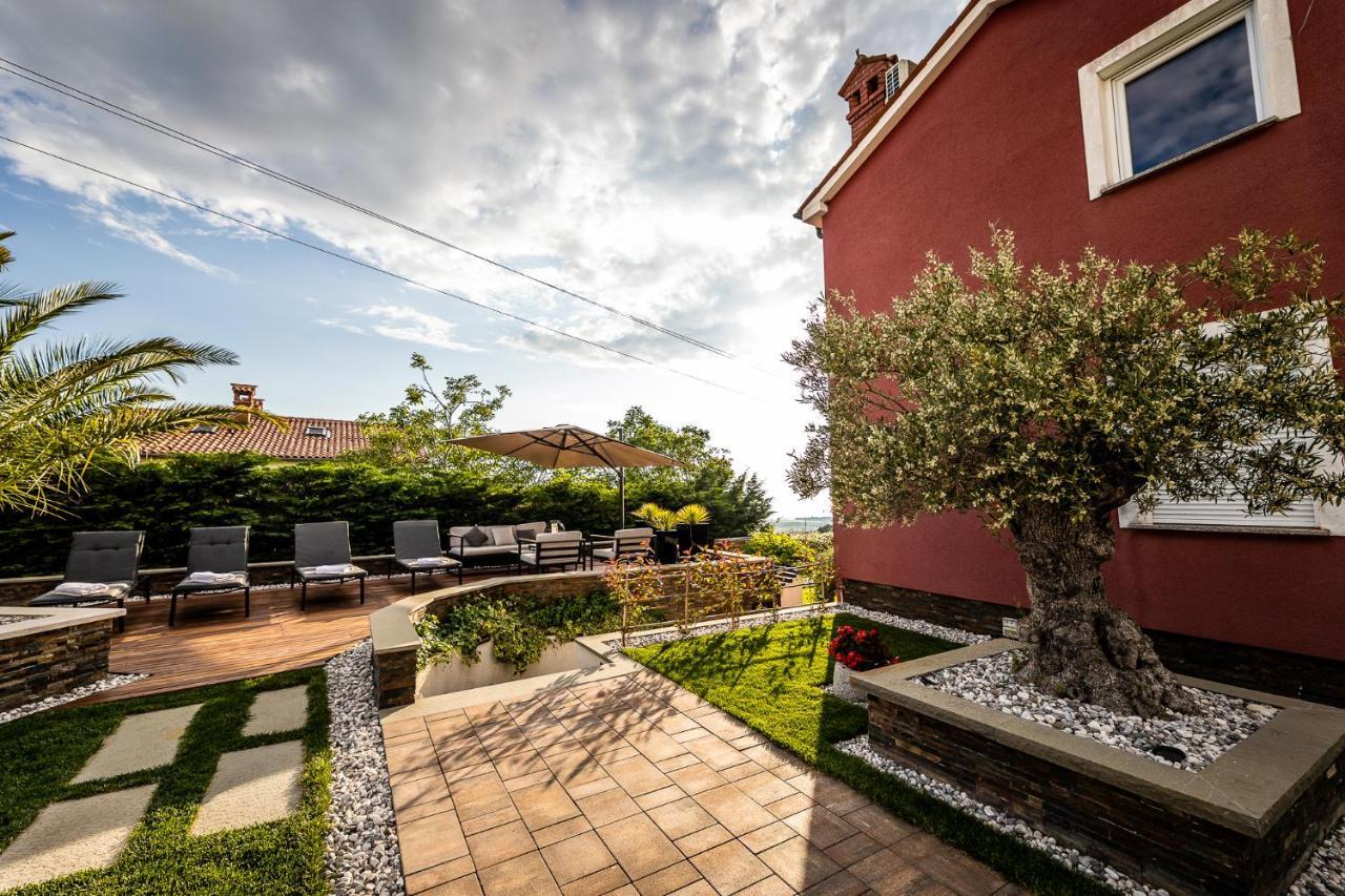 Villa Sunset Pool & Spa Apartments Згорнье-Шкофье Экстерьер фото