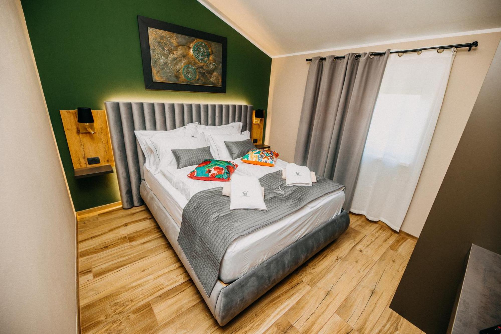 Villa Sunset Pool & Spa Apartments Згорнье-Шкофье Экстерьер фото